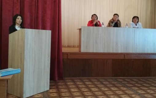 Қыз балалармен жиналыс